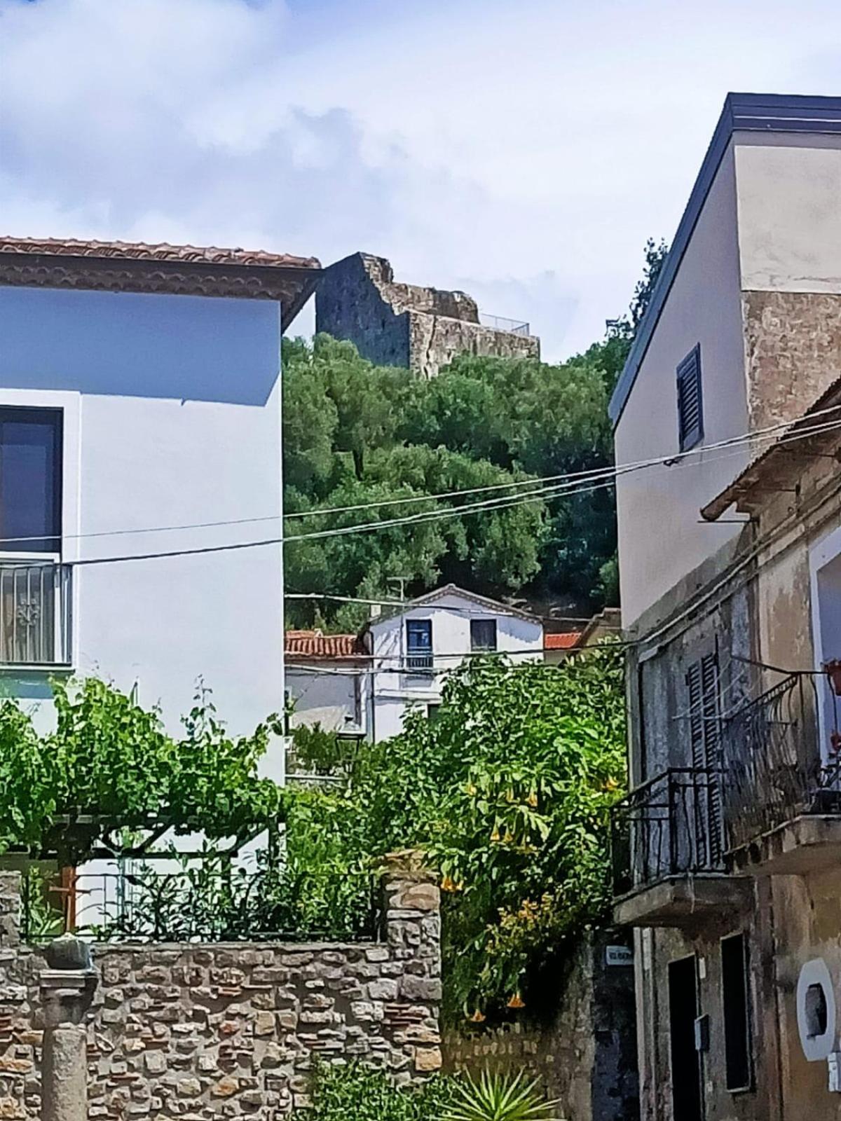 مبيت وإفطار بوليكاسترو بوسينتينو Citri Hortus المظهر الخارجي الصورة